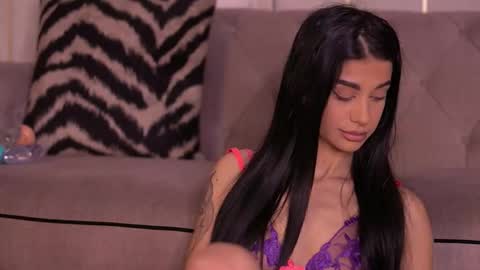 Arina online show from 11/14/25, 06:39