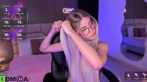 Ari  online show from 11/03/25, 12:24