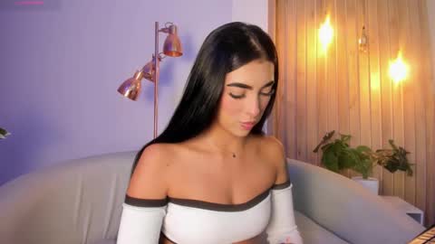 Snapshot of arirobert_ chatting on 10/04/25, 03:59 Ari Robert online show from 10/04/25, 03:59