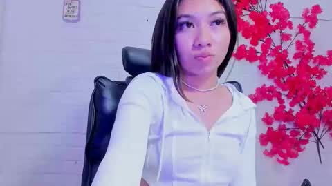 Snapshot of aris_logan chatting on 05/16/26, 07:49 aris_logan online show from 05/16/26, 07:49