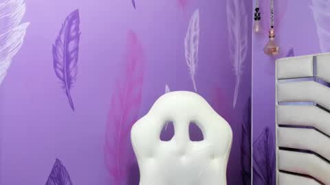 arisha_lee2 online show from 02/12/25, 04:33