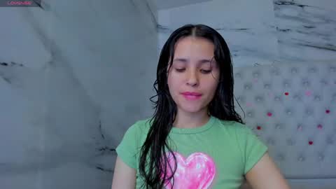 Snapshot of arisha_lee2 chatting on 06/06/26, 12:27 arisha_lee2 online show from 06/06/26, 12:27