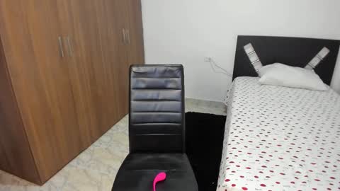 aristena_01 online show from 02/28/25, 01:37