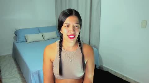 aristena_01 online show from 04/25/26, 02:25