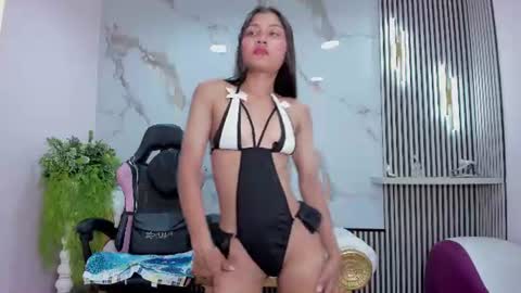 Snapshot of aristena_wow chatting on 07/06/26, 06:32 A R I S online show from 07/06/26, 06:32