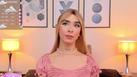 Snapshot of arivega chatting on 01/10/25, 04:22   Nice to meet you  thumb up me please its important I  LOOK MY BIO DOWN online show from 01/10/25, 04:22