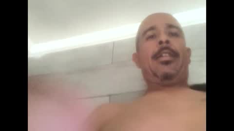 arizona405653 online show from 11/30/25, 02:43