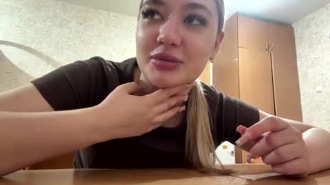 Kate online show from 06/12/26, 08:13