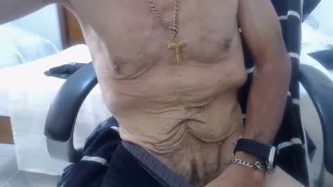 Snapshot of armaduradeacero chatting on 01/25/25, 07:28 armaduradeacero online show from 01/25/25, 07:28