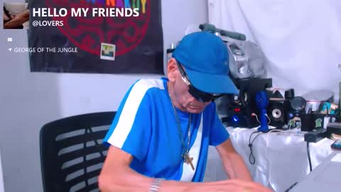 Snapshot of armaduradeacero chatting on 09/17/25, 09:44 armaduradeacero online show from 09/17/25, 09:44