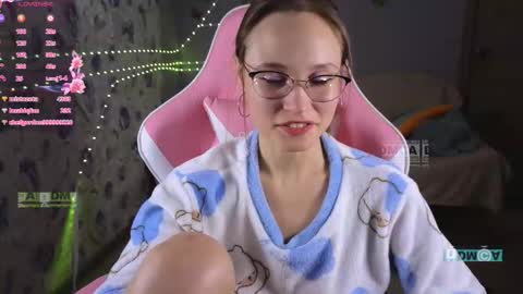 armurra online show from 12/02/25, 03:40