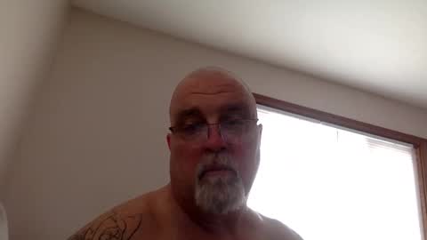 Snapshot of armyguy5311 chatting on 02/17/26, 06:36 armyguy5311 online show from 02/17/26, 06:36