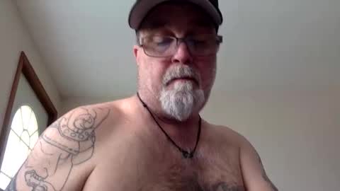 Snapshot of armyguy5311 chatting on 05/07/26, 05:29 armyguy5311 online show from 05/07/26, 05:29