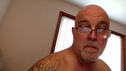 Snapshot of armyguy5311 chatting on 08/01/26, 10:41 armyguy5311 online show from 08/01/26, 10:41