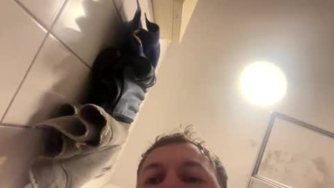 armyskater32 online show from 11/09/25, 09:02