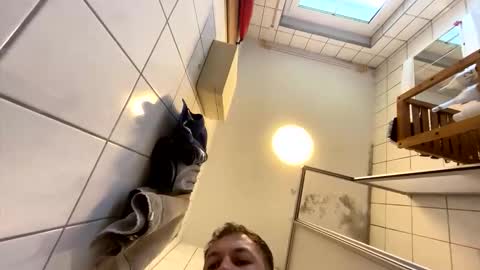 armyskater32 online show from 11/10/25, 01:43