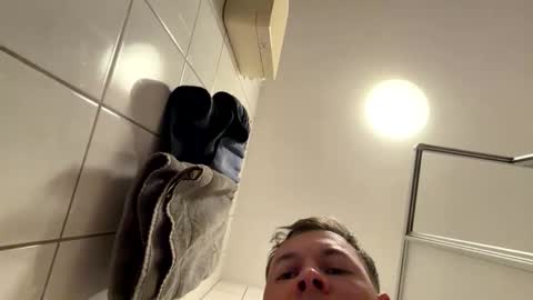 armyskater32 online show from 05/13/26, 10:23
