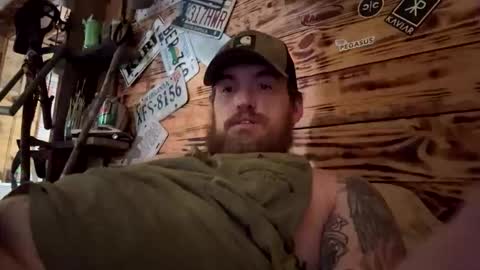 Snapshot of armyvet6996 chatting on 04/30/26, 02:23 armyvet6996 online show from 04/30/26, 02:23