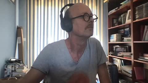 Snapshot of arn7169 chatting on 05/09/26, 10:42 Arn online show from 05/09/26, 10:42