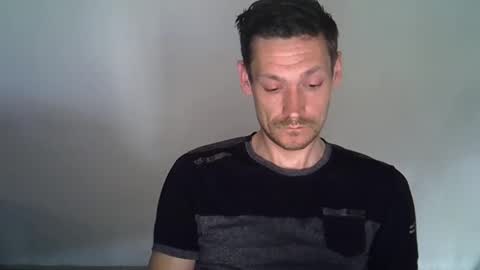 Snapshot of arnoanro chatting on 03/11/26, 04:35 arnoanro online show from 03/11/26, 04:35