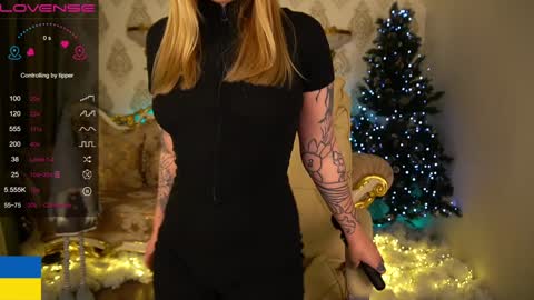 AROLINA online show from 01/04/25, 03:40