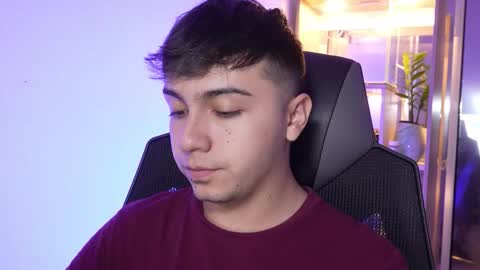 aron__cooper online show from 12/01/25, 12:04