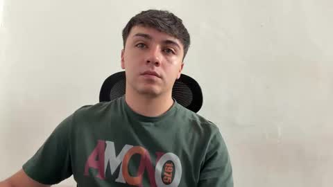 Snapshot of aron__cooper chatting on 12/21/25, 12:45 aron__cooper online show from 12/21/25, 12:45