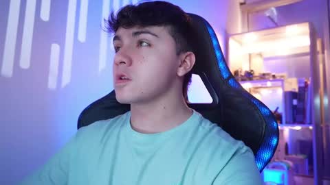aron__cooper online show from 06/09/26, 01:06
