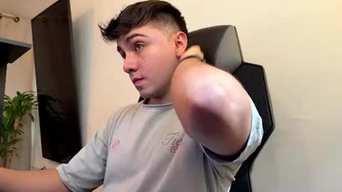 aron__cooper online show from 06/12/26, 01:54