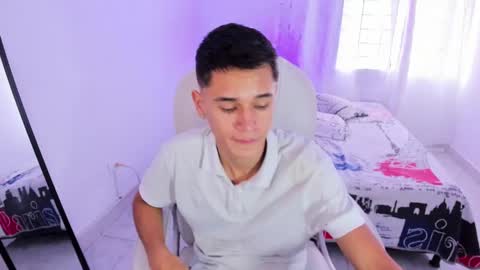 Aaron online show from 09/17/25, 07:37