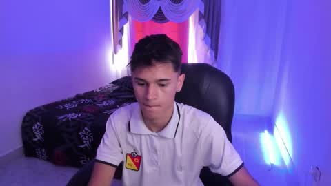 Aaron online show from 12/18/25, 07:20