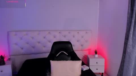 Aron cruz  online show from 11/13/25, 01:54