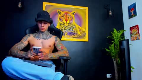 Snapshot of aron_ford chatting on 01/17/25, 10:34 Aron ford online show from 01/17/25, 10:34