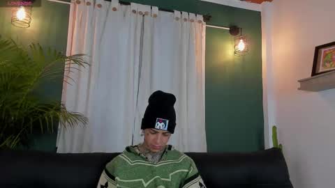 Snapshot of aron_ford chatting on 11/14/25, 12:26 Aron ford online show from 11/14/25, 12:26