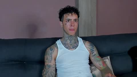 Snapshot of aron_ford chatting on 01/17/26, 02:27 Aron ford online show from 01/17/26, 02:27