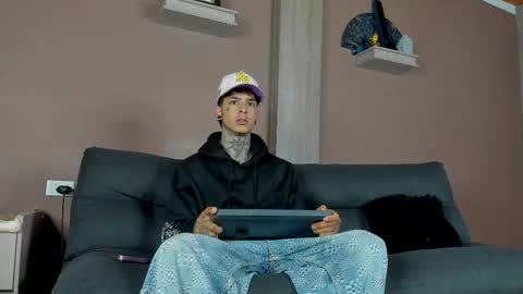 Snapshot of aron_ford chatting on 02/04/26, 02:28 Aron ford online show from 02/04/26, 02:28