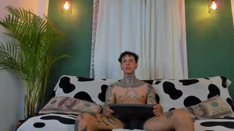 Snapshot of aron_ford chatting on 03/07/26, 10:40 Aron ford online show from 03/07/26, 10:40