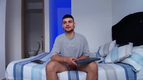 Aron Santoro online show from 11/27/25, 02:08