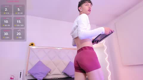  your aron  online show from 12/22/24, 03:55