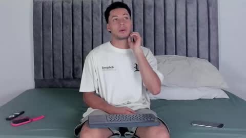 aron cooper online show from 10/02/25, 12:23