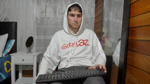 Aron G Franco online show from 02/12/25, 02:35