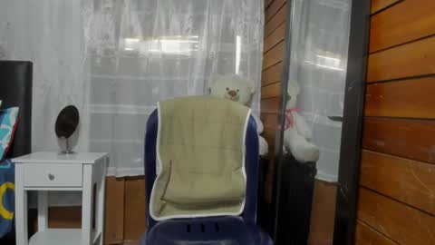 Aron G Franco online show from 02/12/25, 08:18