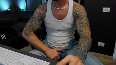 AronGrant online show from 11/10/25, 10:36