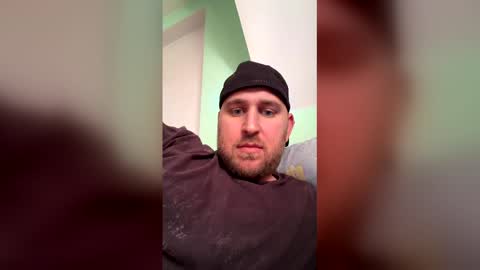 Snapshot of aronion1234 chatting on 07/07/26, 03:49 Matthew online show from 07/07/26, 03:49