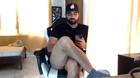 aronmiller online show from 11/29/25, 03:15