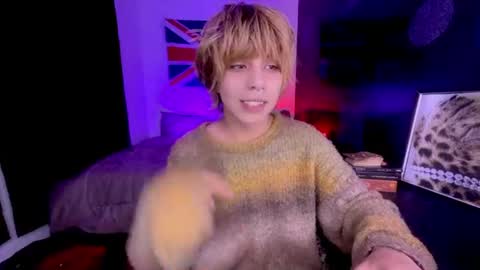 Snapshot of aronn_44 chatting on 07/12/26, 04:58 Aaron online show from 07/12/26, 04:58