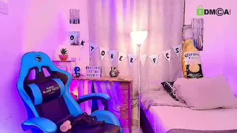 noah and ivy online show from 10/01/25, 12:00