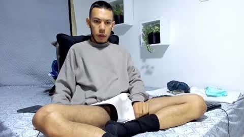 Snapshot of aronxx_ chatting on 02/10/25, 10:42 BLACK FRIDAY 55 OFF ON MY ONLYFANS.  online show from 02/10/25, 10:42