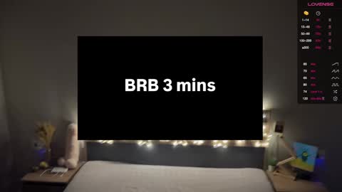 Snapshot of aronyou_win chatting on 01/24/25, 06:56 Aron and Phil solo online show from 01/24/25, 06:56