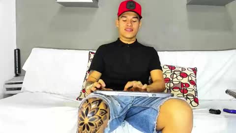 Snapshot of aroon_fit chatting on 03/07/26, 12:13 AROON HOT online show from 03/07/26, 12:13